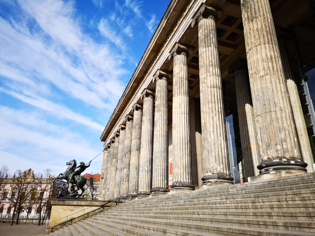 altes Museum Säulen Berlin Weltreise in Berlin