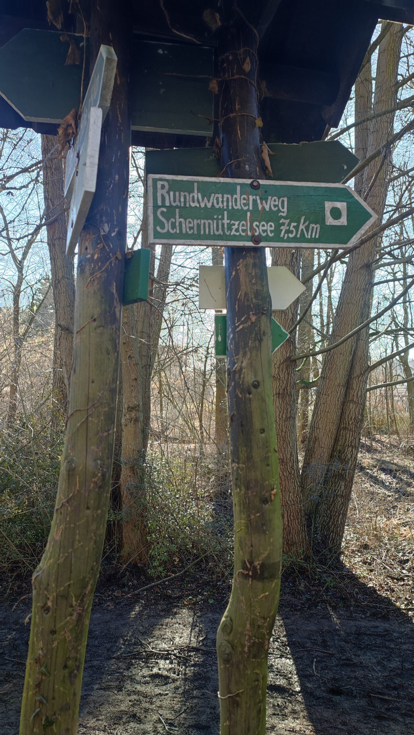 Rundwanderweg Schermuetzelsee Schild Ausschilderung