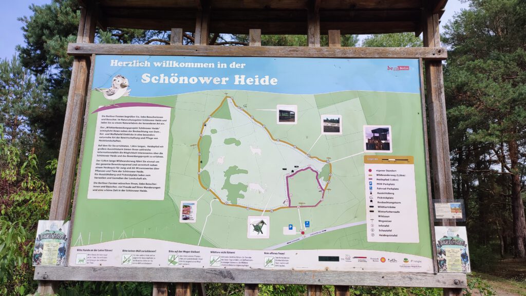 Schoenower-Heide Schild am Eingang Karte