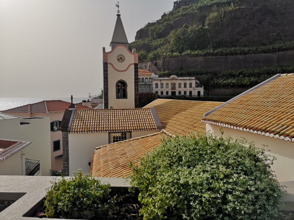 Madeira-Tipps-Ponta-do-Sol-Kirche